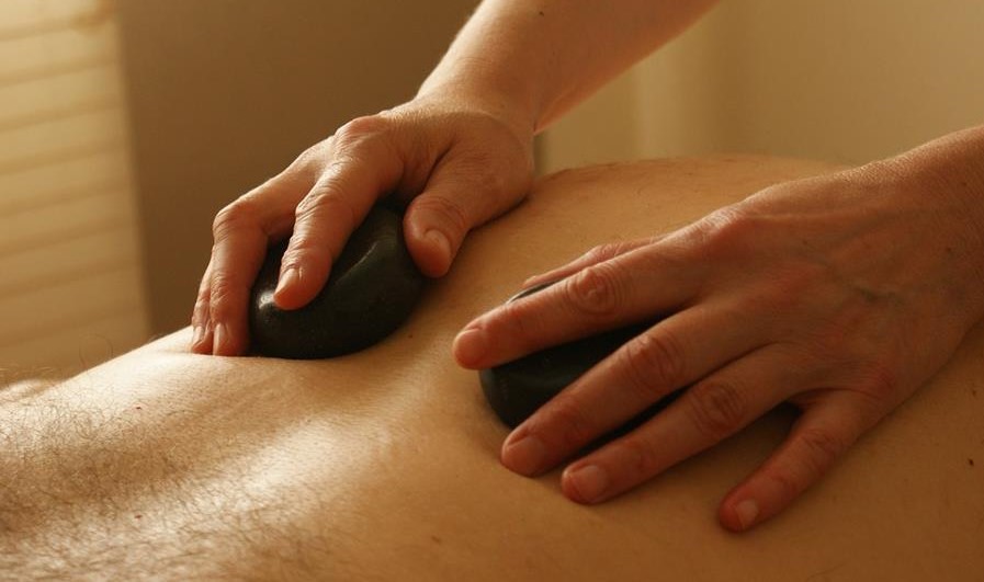 Read more about the article Cupping Vs Deep Tissue Massage: Unveil the Best Relief