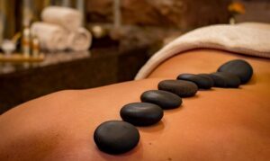 Read more about the article Cupping vs Massage : Unveiling the Best Tension Relief