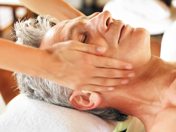 Read more about the article Does Massage Actually Work? Discover the Power of Healing Touch