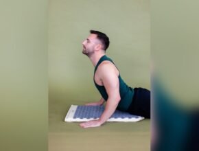 How to Use an Acupressure Mat Properly